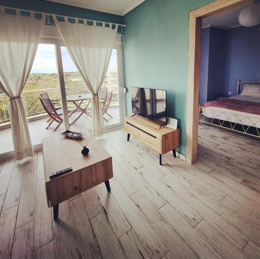 Tararas Apartments ネア・ミカニオーナ エクステリア 写真